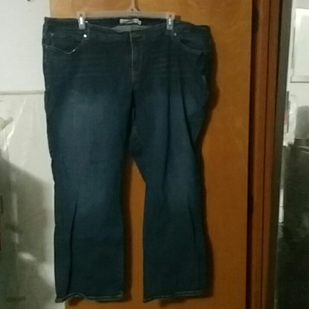 Torrid size 26 jeans bootcut